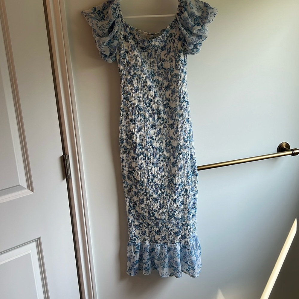 EUC Hello Molly midi floral dress